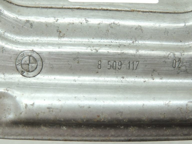 Oriģinālā BMW 5. sērijas F10 F11 F25 N47N izplūdes kolektora siltuma vairogs 11628509117