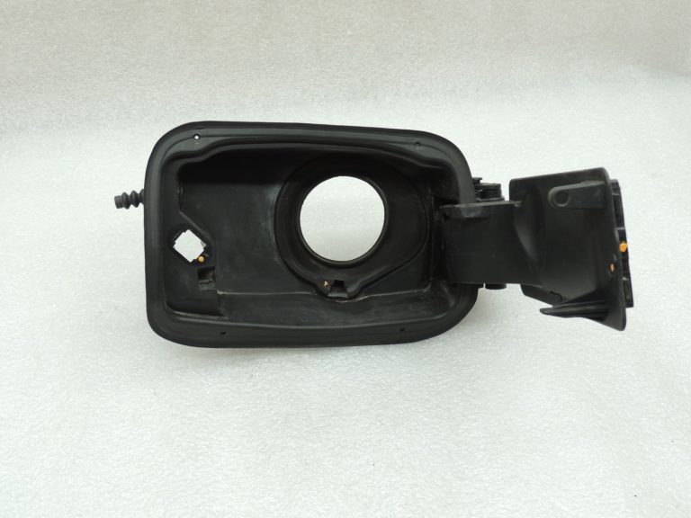 Oriģinālā BMW F10 F10LCI degvielas uzpildes vāka eņģe 51177204365