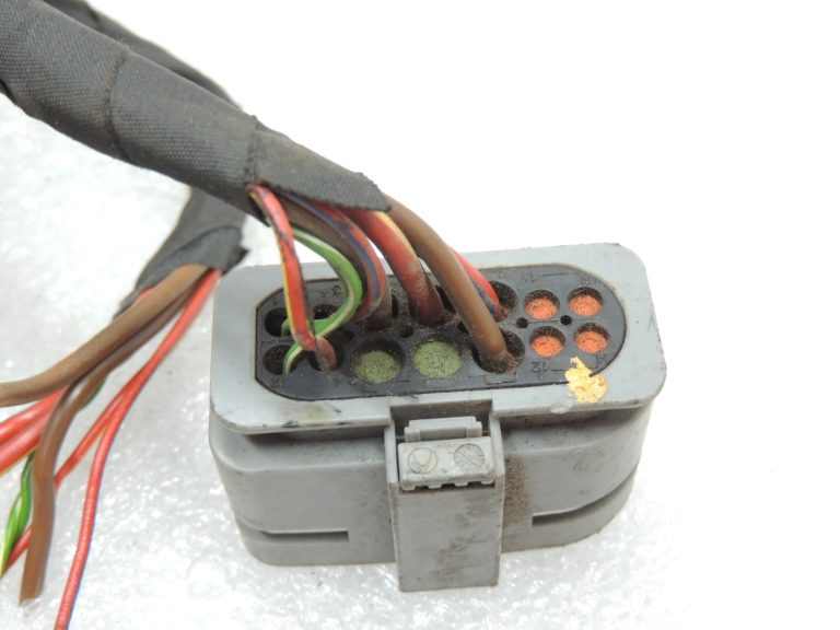 Oriģinālā Mercedes Benz instalācijas kontaktdakša 14pin A0525455626 savienotājs