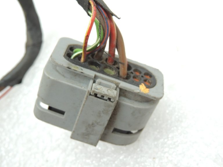 Oriģinālā Mercedes Benz instalācijas kontaktdakša 14pin A0525455626 savienotājs
