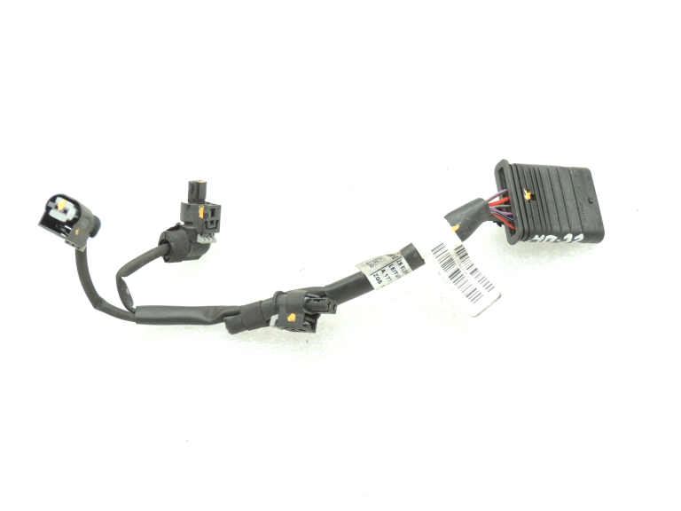 Oriģinālā Mercedes Benz W205 AMG C63 M177 termostata vadu instalācija A1771501420