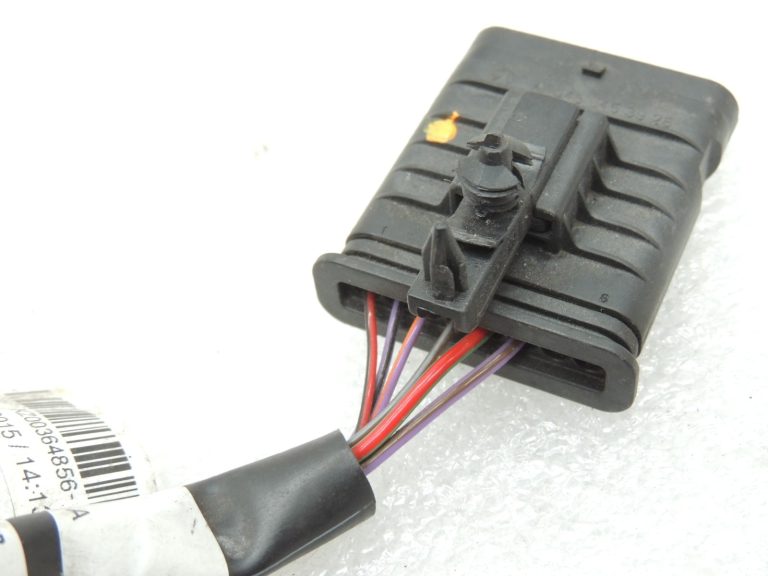 Oriģinālā Mercedes Benz W205 AMG C63 M177 termostata vadu instalācija A1771501420