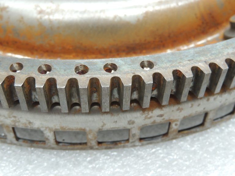 Oriģinālais Mercedes Benz C220d 651.921 Sprocket diska spararatsvars A6510300812