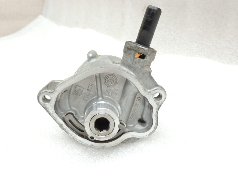 Oriģinālais Mercedes Benz OM651 vakuumsūknis Vakuumsūknis A6512300665 A6512300465