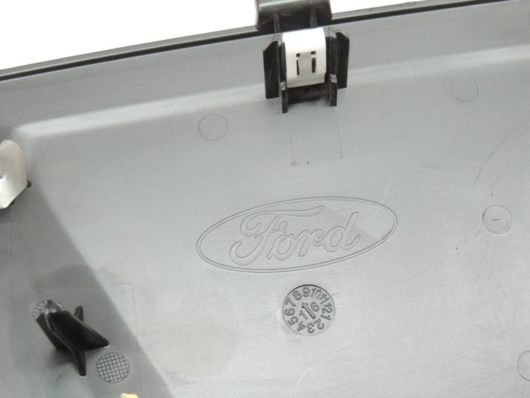 Ford Ranger P375 TKE instrumentu paneļa apdare EB3B-4104372-ACW