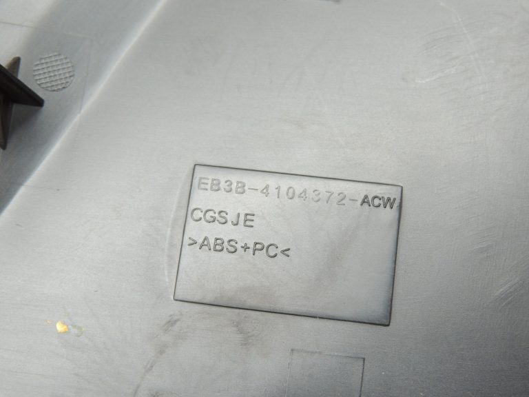 Ford Ranger P375 TKE instrumentu paneļa apdare EB3B-4104372-ACW