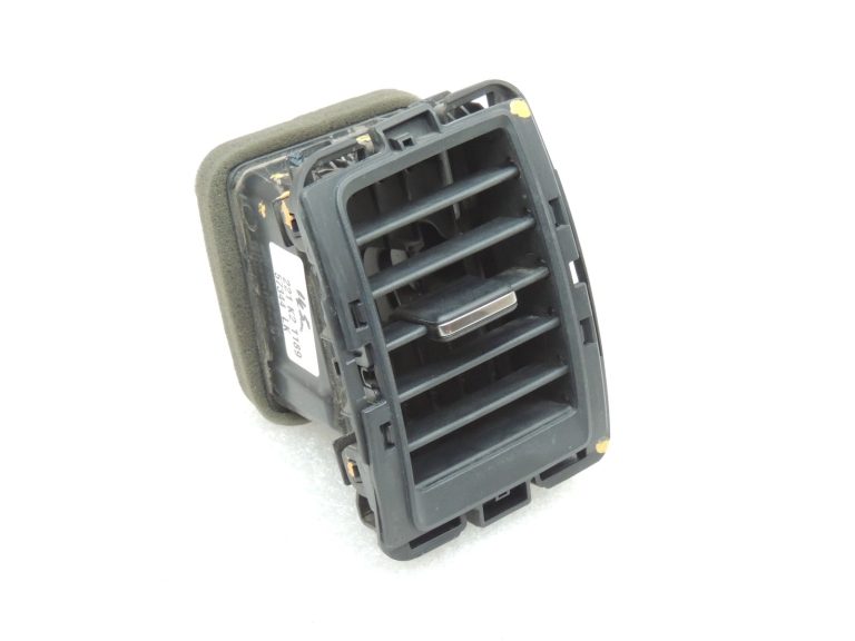Ford Ranger P375 TKE Ventilācijas režģis Labais EB3B-41045C08-ACW