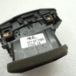 Ford Ranger P375 TKE Ventilācijas režģis Labais EB3B-41045C08-ACW