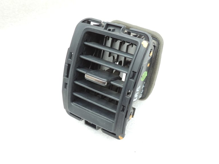 Ford Ranger P375 TKE Ventilācijas režģis Labais EB3B-41045C08-ACW