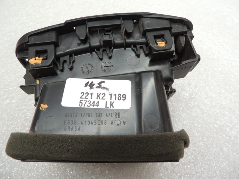 Ford Ranger P375 TKE Ventilācijas režģis Labais EB3B-41045C08-ACW