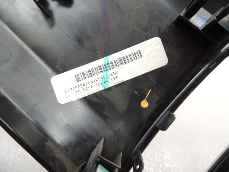 Ford Ranger P375 TKE instrumentu paneļa pārsegs Labais EB3B-41044K45-E