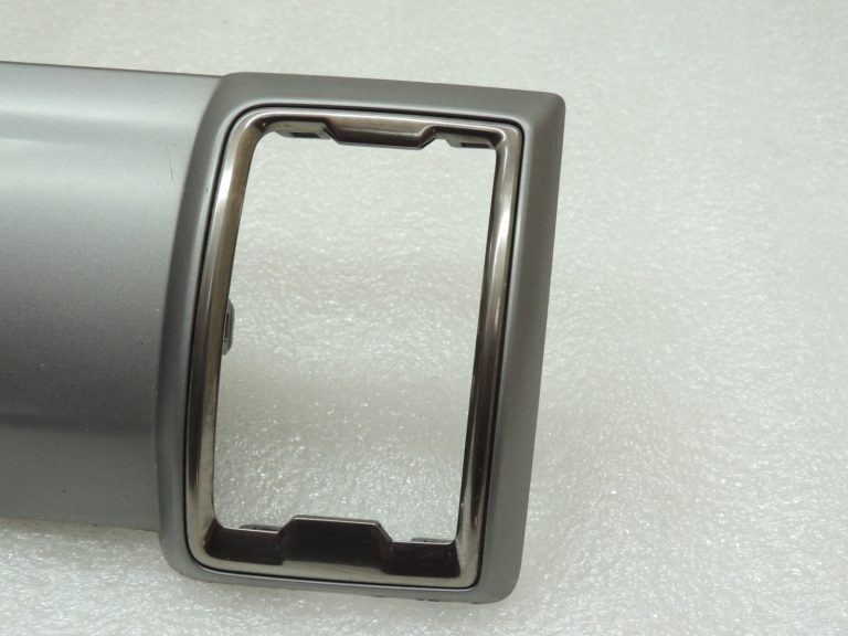 Ford Ranger P375 TKE instrumentu paneļa pārsegs Labais EB3B-41044K45-E