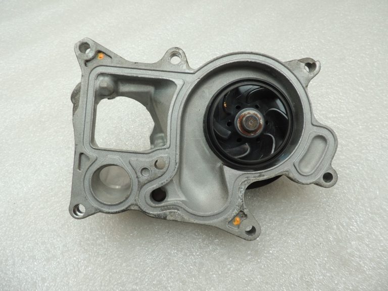 Oriģinālais BMW N47N ūdens sūkņa termostata korpuss 7810833 11518516204