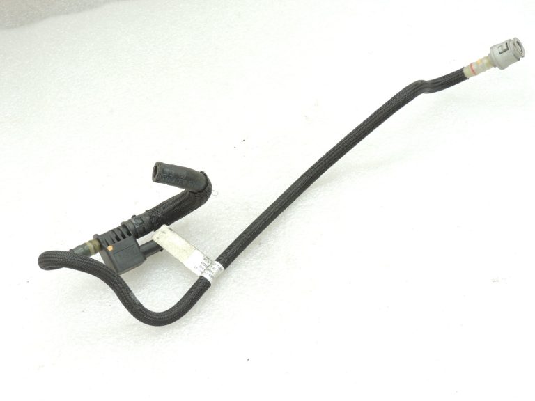 OEM BMW F10 F11 F07 N47N Degvielas padeves caurule Degvielas padeves līnija 13537810784