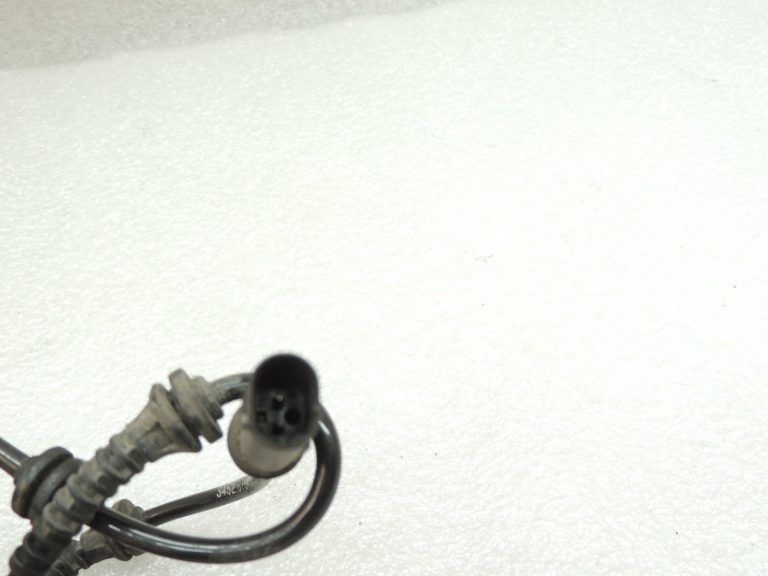 Oriģinālais BMW F10 F12 F13 ABS sensors riteņa ātruma sensors aizmugurē 34526784901