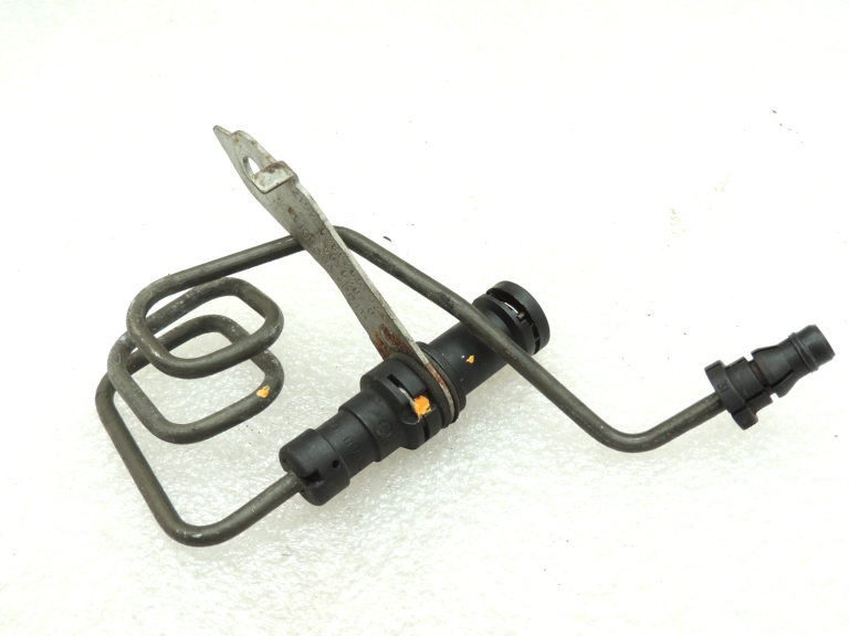 Oriģinālā BMW F10 F11 F06 F12 F06 F12 F13 sajūga palīgcilindra līnija 6780954