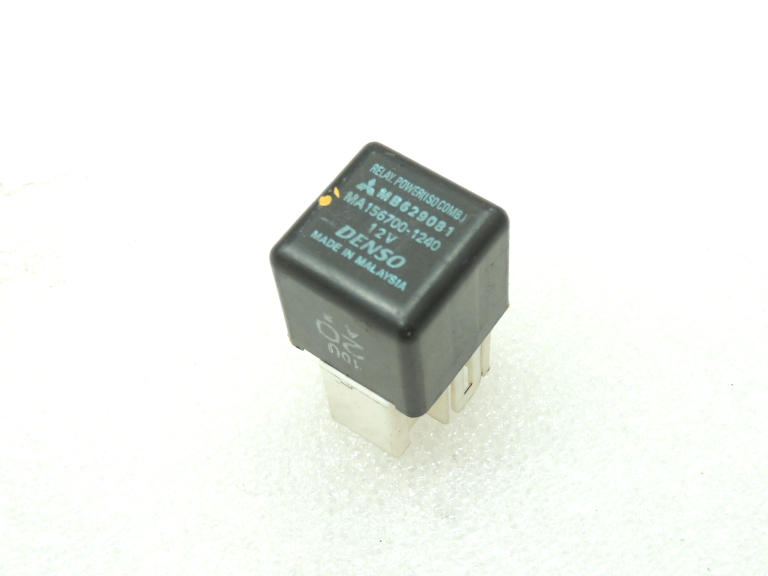 Oriģinālā Mitsubishi releja Releju vadības bloks MB629081 MA156700-1240, MA1567001240