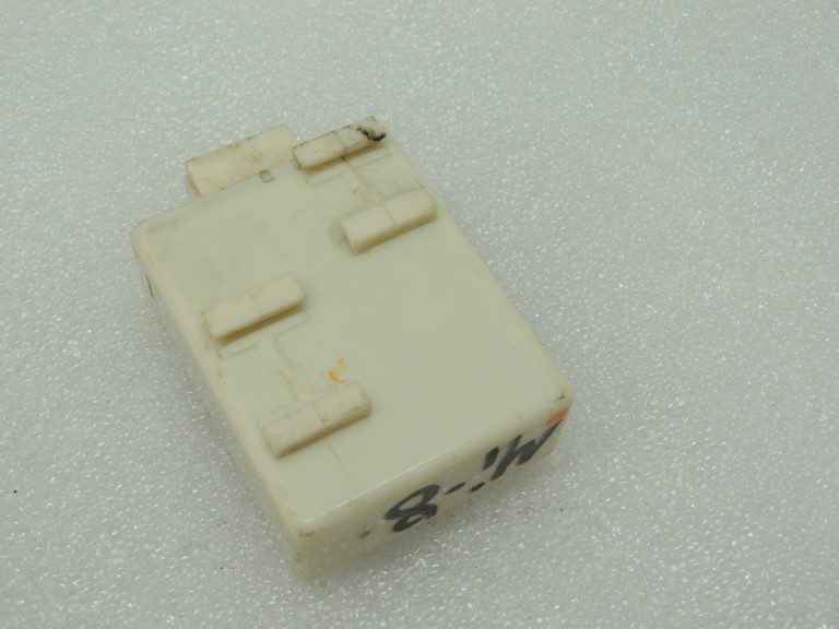 Mitsubishi L200 K7 4WD indikatoru vadības bloks MR222643