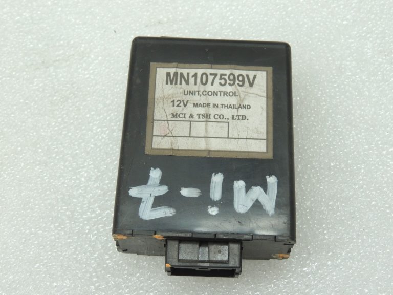 Mitsubishi L200 K7 4WD indikatoru vadības bloks MN107599