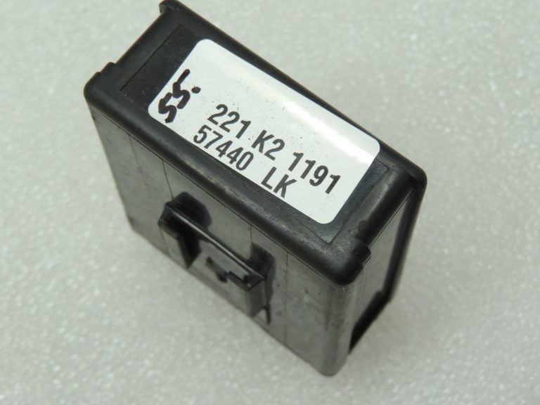 Mitsubishi L200 K7 4WD indikatoru vadības bloks MN107599