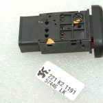Mitsubishi PAJERO K96W Bīstamības slēdzis Bīstamības indikators MR117573 Bīstamības slēdzis