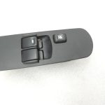 Mitsubishi Colt VI Z30 2-reizējs elektrisko logu slēdzis priekšējais kreisais MR587959