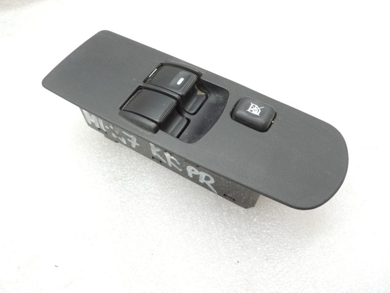 Mitsubishi Colt VI Z30 2-reizējs elektrisko logu slēdzis priekšējais kreisais MR587959