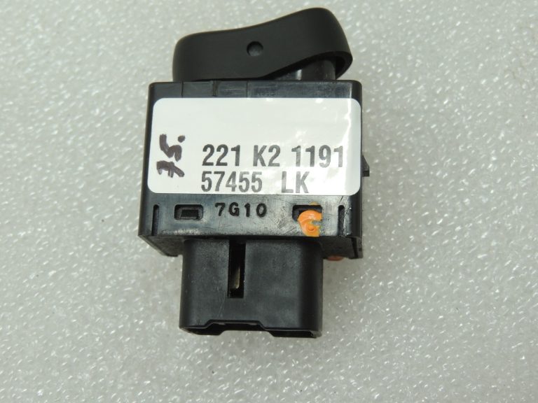 Mitsubishi Colt VI Z30 Apsildāmo sēdekļu slēdzis kreisais + labais MN108339 MN108340