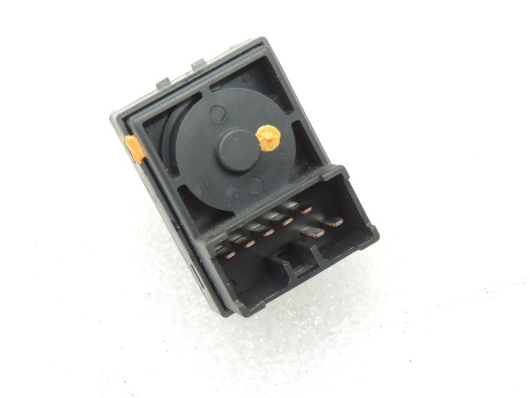 Mitsubishi Colt VI Z30 Ārējo spoguļu regulēšanas slēdzis MN108084 8608A129