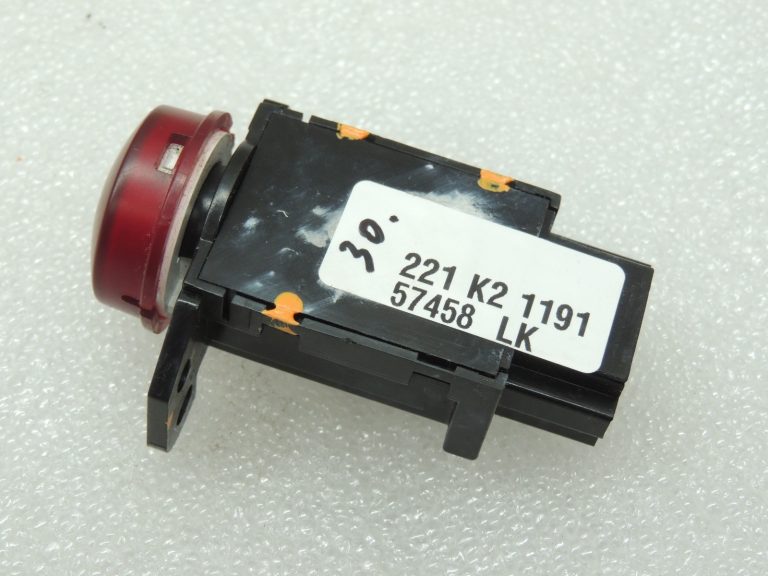 Mitsubishi Colt VI Z30 avārijas brīdinājuma slēdzis MR951792