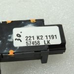 Mitsubishi Colt VI Z30 avārijas brīdinājuma slēdzis MR951792