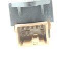 Mitsubishi L200 K7 Logu regulatora slēdzis aizmugurējais labais MR228167 8608A028HA