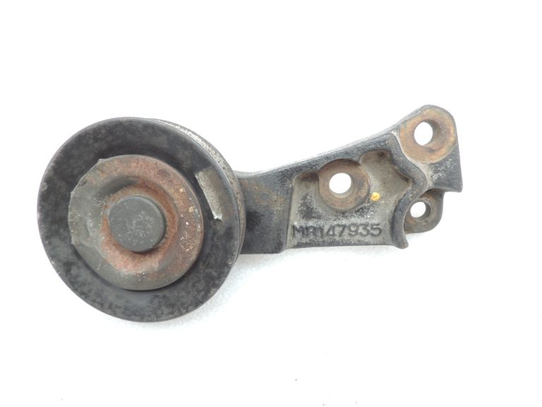 Oriģinālais Mitsubishi L200 K7 4D56 2.5TD AC kompresora siksnas spriegotājs MR147935
