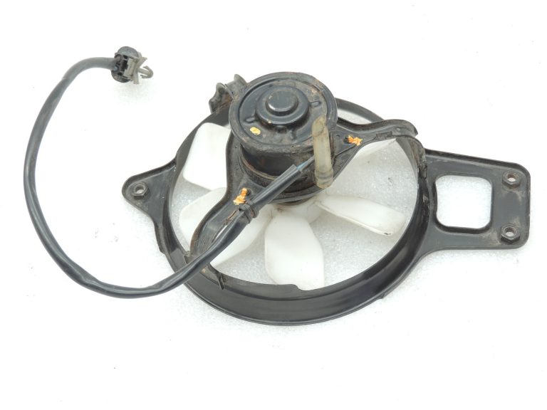 Oriģinālā Mitsubishi L200 K7 starpdzesēšanas ventilators Starpdzesēšanas ventilators MR212124
