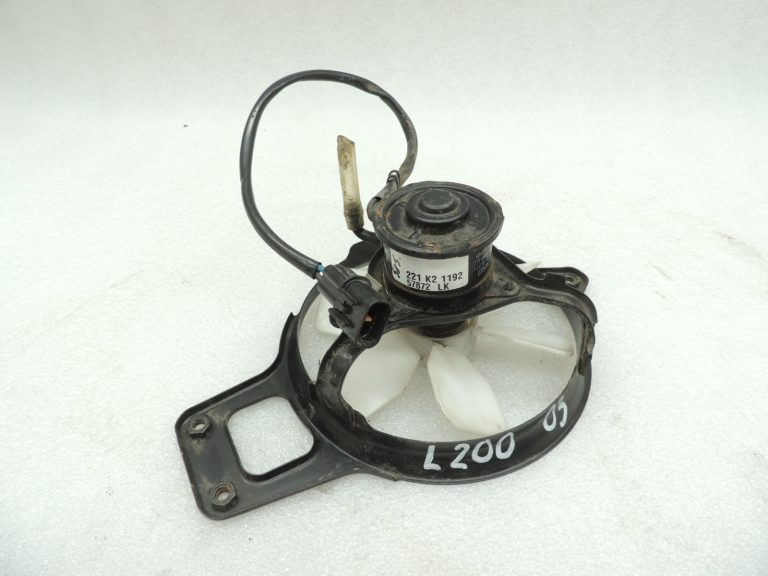 Oriģinālā Mitsubishi L200 K7 starpdzesēšanas ventilators Starpdzesēšanas ventilators MR212124
