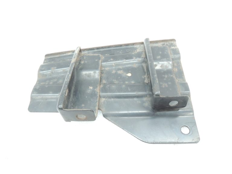 Mitsubishi Pajero 3,2Di-D V78W Aizmugurējā bampera stiprinājums kreisais MR478819