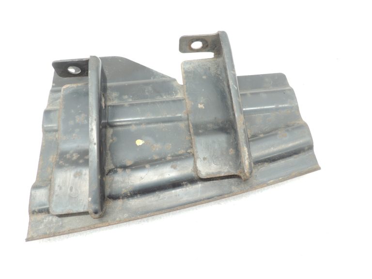 Mitsubishi Pajero 3,2Di-D V78W Aizmugurējā bampera stiprinājums kreisais MR478819