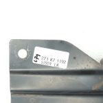 Mitsubishi Pajero 3,2Di-D V78W Aizmugurējā bampera stiprinājums labajā pusē MR478820
