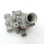 Oriģinālās Mitsubishi Pajero 3,2Di-D V78W termostata korpuss ME203572, ME203432