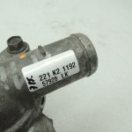 Oriģinālās Mitsubishi Pajero 3,2Di-D V78W termostata korpuss ME203572, ME203432
