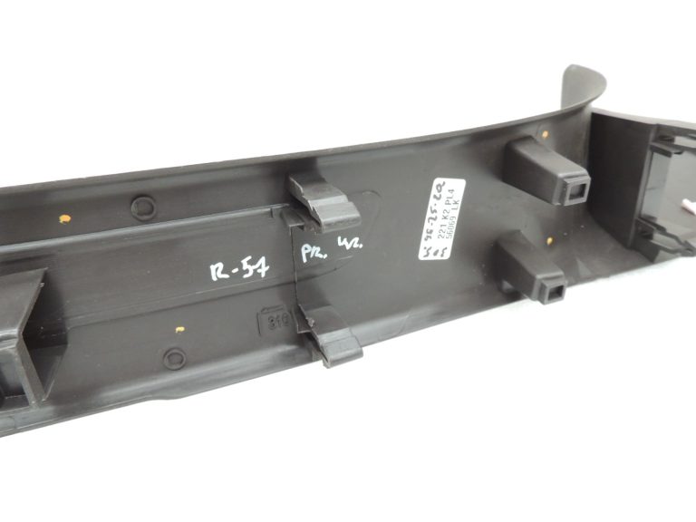 Renault Espace V MK5 JR Durvju sliekšņu apdares priekšējā kreisā 769520067R
