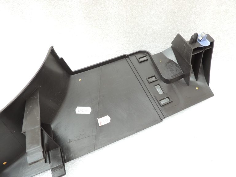 Renault Espace V MK5 JR Durvju sliekšņu apdares priekšējā kreisā 769520067R