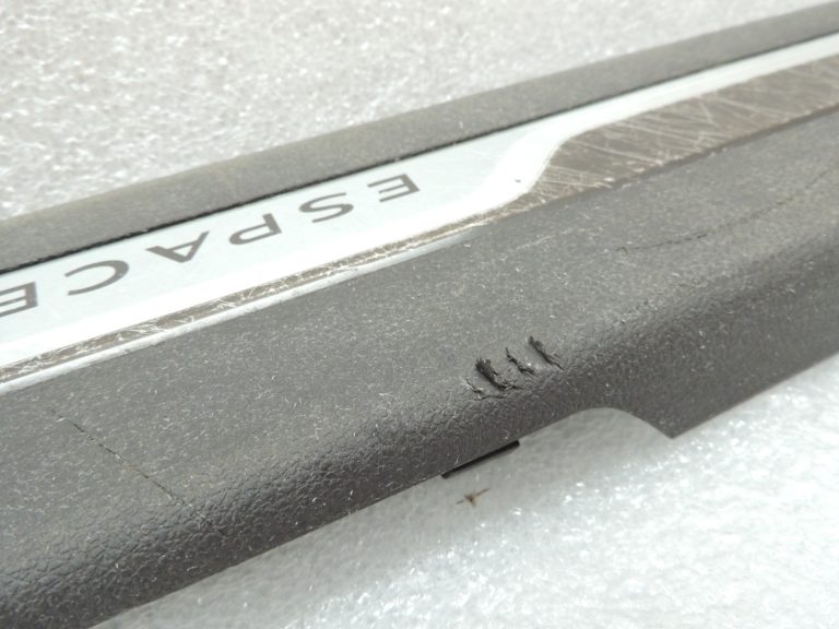 Renault Espace V MK5 JR Durvju sliekšņu apdares priekšējā kreisā 769520067R