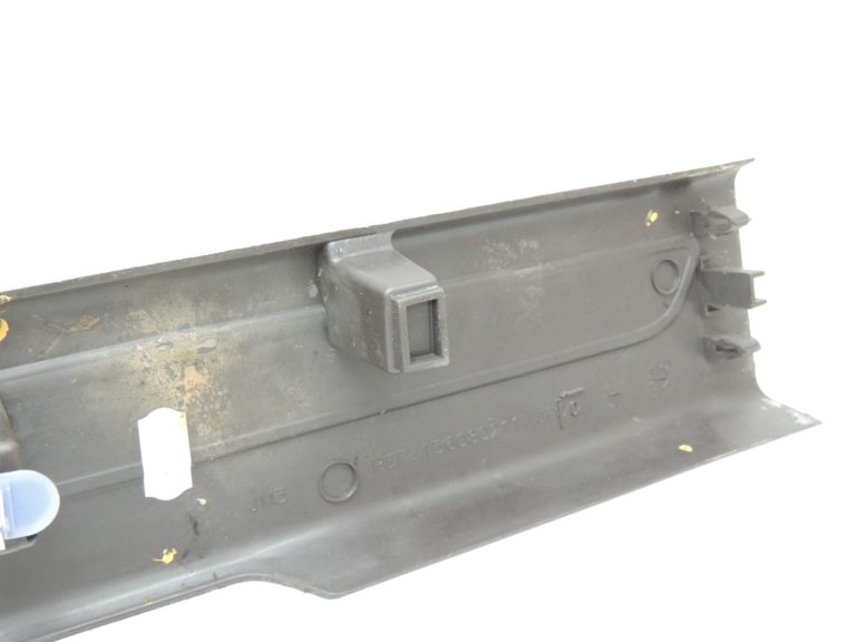 Renault Espace V MK5 JR Durvju sliekšņu apdares priekšējā labā brūna 769517146R