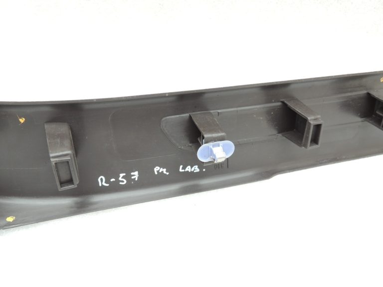 Renault Espace V MK5 JR Durvju sliekšņu apdares priekšējā labā brūna 769517146R
