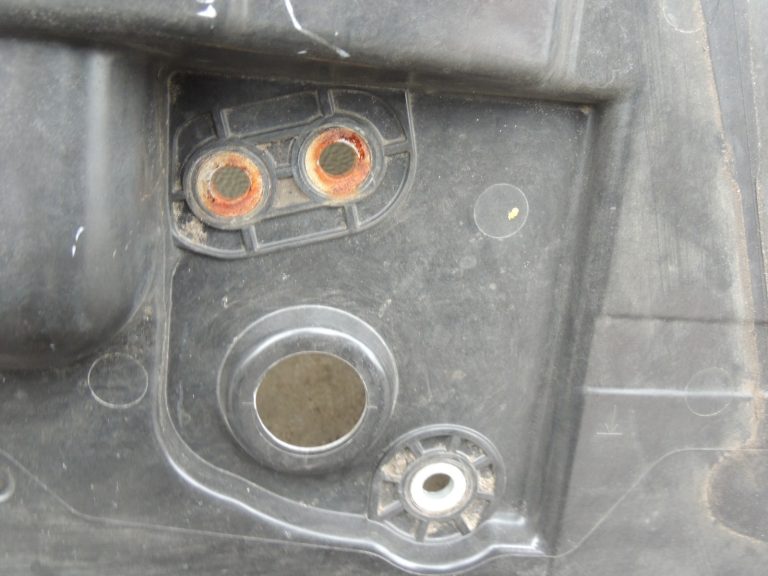 Renault Espace V MK5 JR bagāžnieka grīda Bagāžas nodalījuma panelis 745147182R