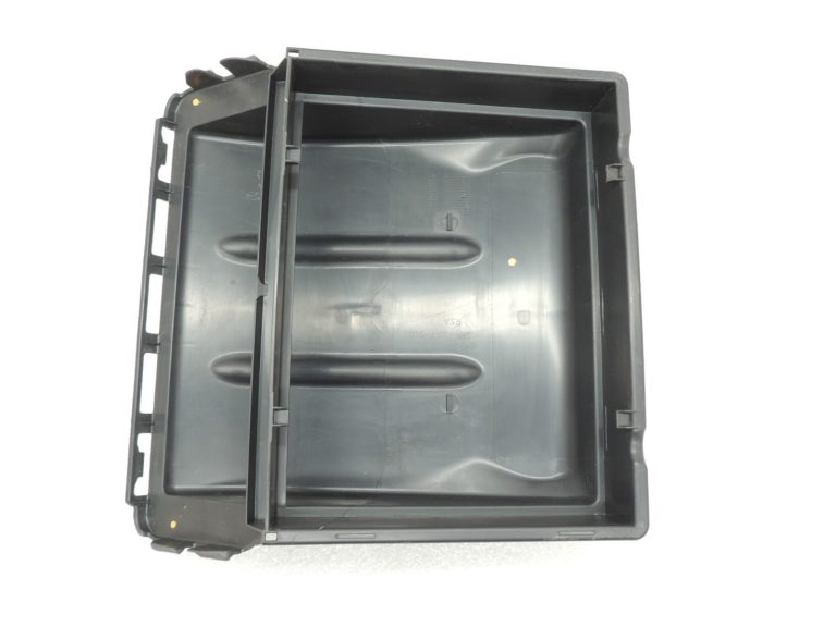 Oriģinālais Mercedes Benz W205 salona gaisa filtra korpuss A2058308802