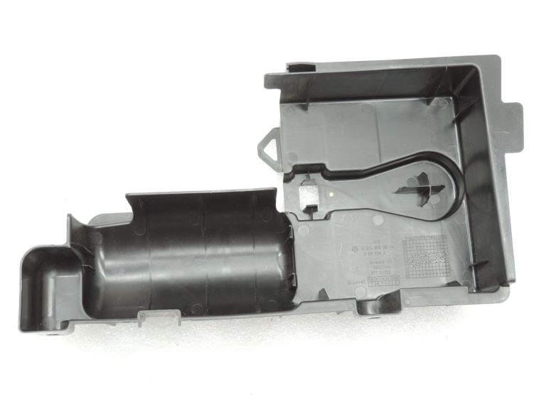 Oriģinālais Mercedes Benz W205 bagāžnieka instrumentu glabāšanas nodalījums A2058990014