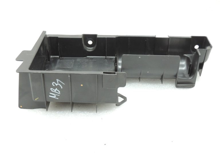 Oriģinālais Mercedes Benz W205 bagāžnieka instrumentu glabāšanas nodalījums A2058990014