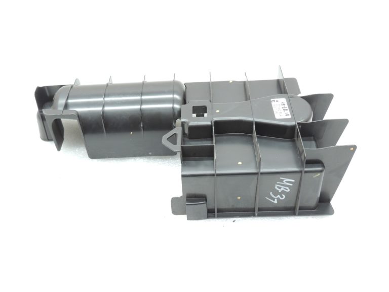Oriģinālais Mercedes Benz W205 bagāžnieka instrumentu glabāšanas nodalījums A2058990014